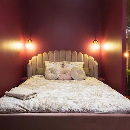 Appartement Jacuzzi, Chic Romantique Climatise A 50 M Du Metro